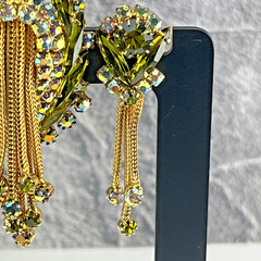 Unsigned Hobe Vtg Rhinestone Waterfall Jellyfish Fringe brooch & earrings green