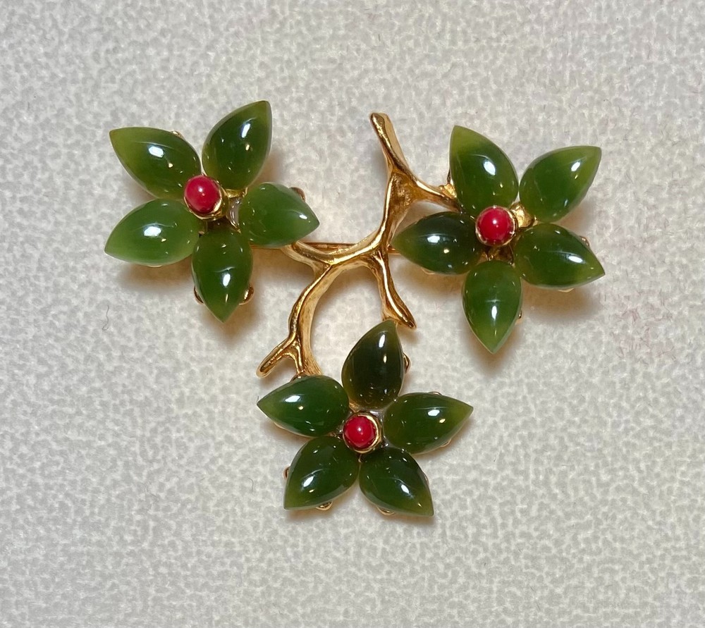 AUTHENTIC SWOBODA THREE FLOWER BROOCH ~ “A” QUALITY JADE, CORAL ~ BEAUTIFUL!