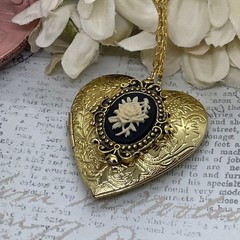 Gold Heart Locket Victorian Anniversary Wedding Cream Black Rose Cameo Necklace