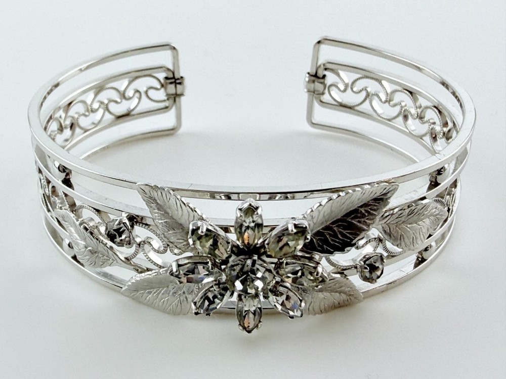 Vintage Krementz Silver Tone Metal Floral Design Openwork Cuff Bracelet 6.75 In