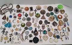 Vtg Pendants Charms Huge Lot Of 100+ Natural Stones Shells Glass Rhinestone