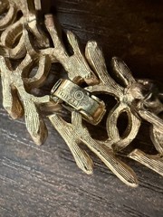 CROWN TRIFARI Link necklace Signed textured vine GOLD Tone Metal Vtg Jewelry