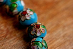 Cloisonne Filigree Stretch Bracelet 9mm Beads Sky Blue Pink Flowers 7″ Vintage