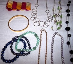 Estate Find Costume Jewelry Variety Necklaces Bracelets Rings Pin 22 Piece Lot A