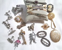 ANTIQUE/VINTAGE Mixed JEWELRY LOT OF 20 PINS/Brooches/Earrings
