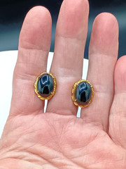 Vintage Sorrento Earrings Screw Back Faux Onyx 12k Gold Filled Filigree .75″