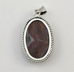 Vintage Sterling Silver Oval Gemstone Pendant 2.6g – Tiger Iron / Banded Jasper