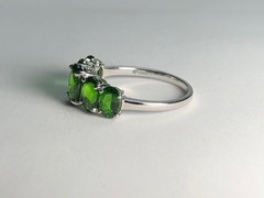 Estate Fine 5cts AFRICAN TSAVORITE / GREEN GARNET Sterling 5 Stone Band Ring