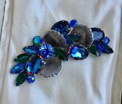 JULIANA D&E BROOCH PIN BOOK PIECE W/ HELIOTROPE WATERMELON RHINESTONES WOW