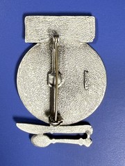 Vintage Jonette Jewelry Pewter Dinner Plate Pin – 2” Wide – 1988