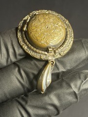 Antique Tri-Folding Locket Photo Frame Pendant Silver Tone Latch 1-1/2″ Vintage