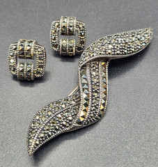 Beautiful Judith Jack Sterling Silver Marcasite Brooch and Earrings