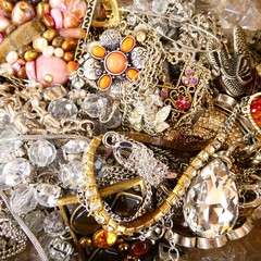Vintage To MOD ALL RHINESTONE BLING Craft/Junk Jewelry 2.2 lbs Arts Crafts DIY