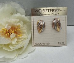 NWT- Vintage Two Sisters Medici Handcrafted Mixed Metal Tone Clip-On Earrings