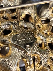 VINTAGE ALANA STEWART GOLD TONE BLUE RHINESTONE PEARL FLOWER BROOCH PIN