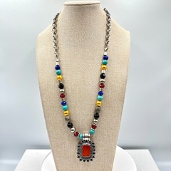 VTG Retro Multi-Color Beads Faux Stone Necklace Silver Tone Orange Resin Pendant
