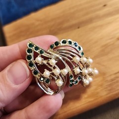 Vtg Abstract Brooch Faux Pearl Green Rhinestone Silver Toned Bouquet Art Beauty