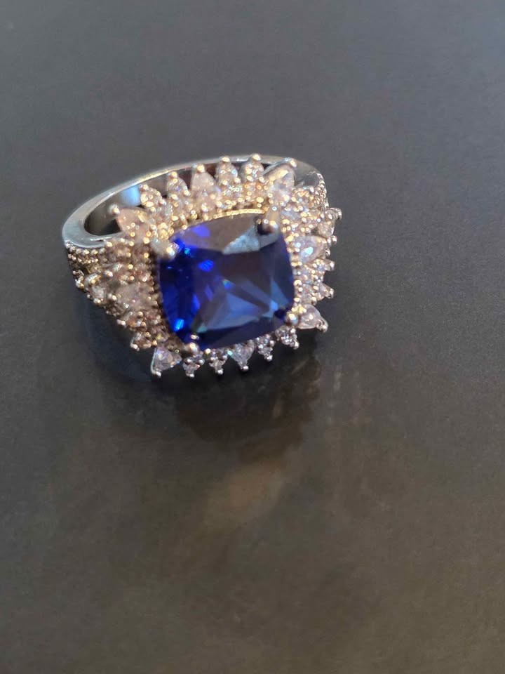 Art Deco vintage style statement ring with blue square stone 925 size 8