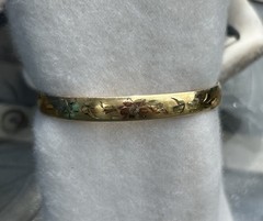 $360 Marathon 12K GF Hinged BANGLE BRACELET Engraved Flowers 12.6 Grams 8mm 7″