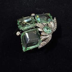 VTG Eisenberg Original Sterling Vermeil Fur Clip Uranium Glass Green Stones