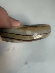 agate bangle bracelet features natural white, brown,&yellow banded striation jb1
