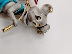 Vintage Lind Gal LG Enamel Mouse Brooch Gold Tone Running Away