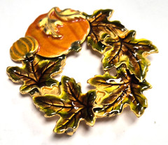 Vintage 90’s Kenneth Cole Festive Autumn Fall Leaf & Pumpkin Wreath Pin / Brooch