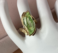 Vintage 14k Peridot Ring: August Birthday, Size 5 Fantasy Cut Stone Estate