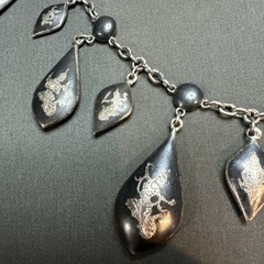 Siam sterling silver Niello bib necklace & Earings 1930’s – 50’s teardrop charms