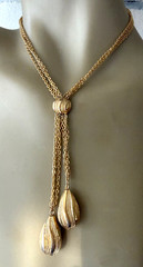 ESTATE VINTAGE GOLD TONE LARIAT CHAIN TEXTURED BEAD TASSEL NECKLACE 14″