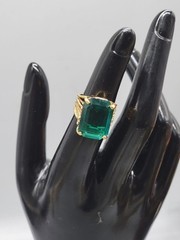 Vtg Ana BeKoach 18KHGE Simulated Emerald Cocktail Ring Sz 5 Gold Electroplated