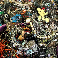 1/2 lb Mixed Vintage-Now ESTATE Jewelry lot ALL WEARABLE, NO JUNK, PAIRED 🌺