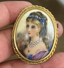 ANTQ LIMOGES PORCELAIN PORTRAIT BROOCH MIXTION TECHNIQUE TROMBONE CLASP 1930’s