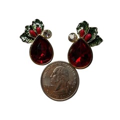 Avon Christmas Holiday Stud Earrings Holly Berry Red Tear Drop Rhinestone