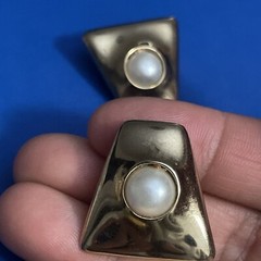 Vintage Gold Trapezoid Pearl Clip Earrings 0.9 Inch