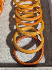 20 Vintage Bakelite Orange Bracelets! Carved – End Of The Day – Awesome Lot!