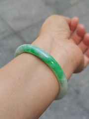 MADE IN-HOUSE Certifiable Grade-A Untreated Burmese Jadeite Jade Bangle (53.7mm)