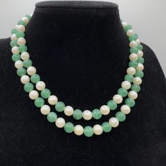 Vintage Cultured Pearl & Aventurine Necklace 28 in 7 mm Hidden Clasp 1980s