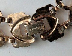 Beautiful Vintage Signed BARCLAY Gold Tone Hearts Choker Necklace