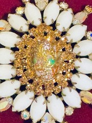 JULIANA DeLizza Elster Stippled Easter Egg & Rhinestone Brooch Vintage Jewelry