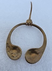Signed Celtic Knot Cloak Pin Penannular Brooch Bronze/Brass Alloy CelticViking