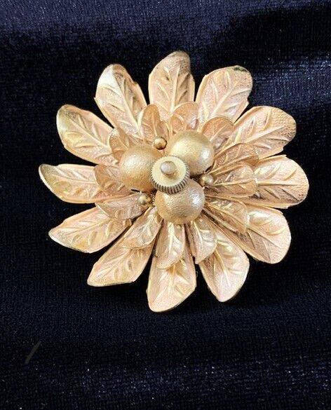Vintage Signed JOSEF MORTON (Miriam Haskell) Russian Gold Tone FLOWER Pin Brooch