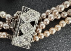 Huge-estate-jewelry-Lot-Faux Pearl- Costume Jewelry Lot A 38 Pieces