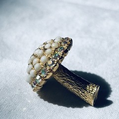Vintage Milk Glass & Rhinestone Gold Tone Mushroom Brooch