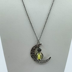 VTG Silver Tone Crescent Moon Pendant Necklace Glow Dark Luminous Orb Magic Boho