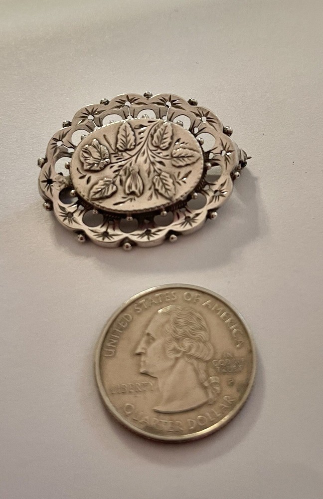 Antique Victorian Silver Engraved Detailed Long Stem Rose & Ivy Leaves Brooch