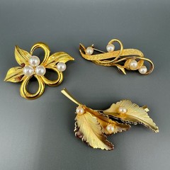 Vintage to Now Brooch Lot Gold Tone Faux Pearl Leaf Textured Brushed 1 Signed