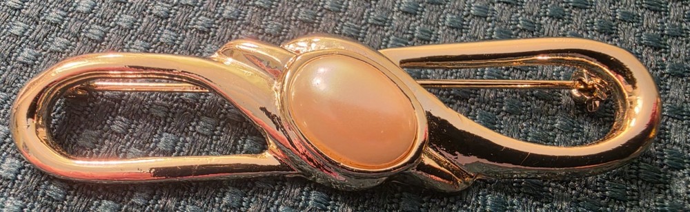Vintage Gold Tone Oval Faux Pearl Bar Brooch Modernist Open Loop Slide Scarf Pin