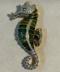 VTG KJL Gold Tone Plique- A – Jour Seahorse Brooch