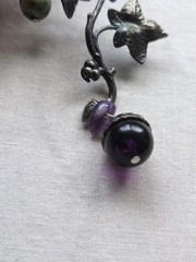 Vintage 60s Grape Vine Clip On Earrings And Matching Brooch, Silver Tone